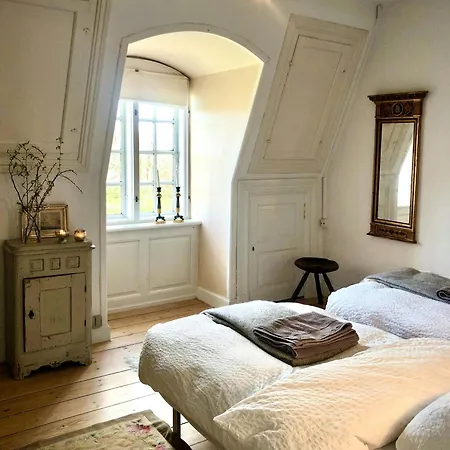 Сasa de vacaciones Historic Atmosphere At Gelskov Estate For Ringe