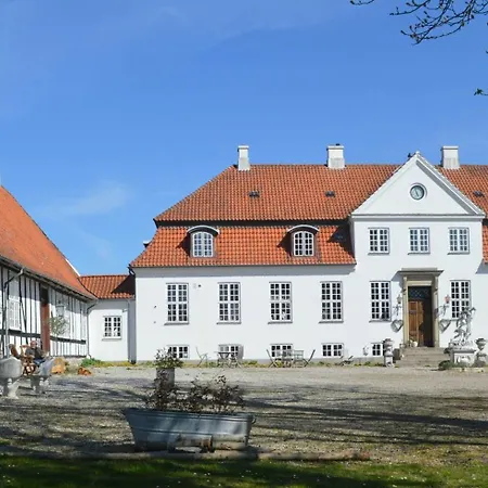 Сasa de vacaciones Historic Atmosphere At Gelskov Estate For *